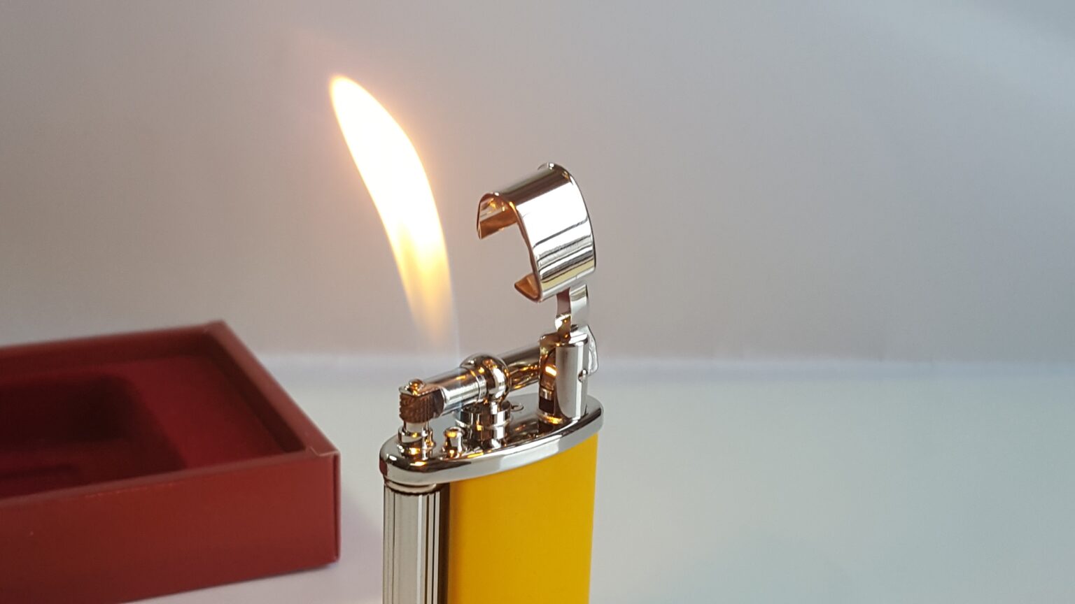 Nằm mơ thấy bật lửa đánh con gì và giấc mơ này hé lộ điều gì về sự khởi đầu, động lực và ngọn lửa bên trong bạn